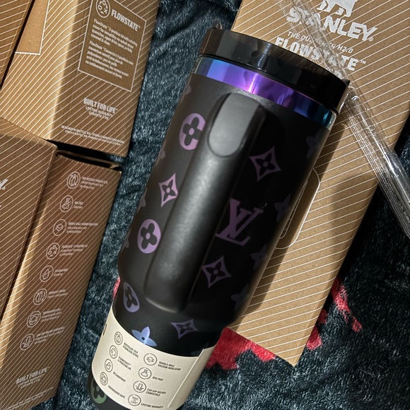 Black Quencher H2.0 Tumbler - Picture 5 of 5